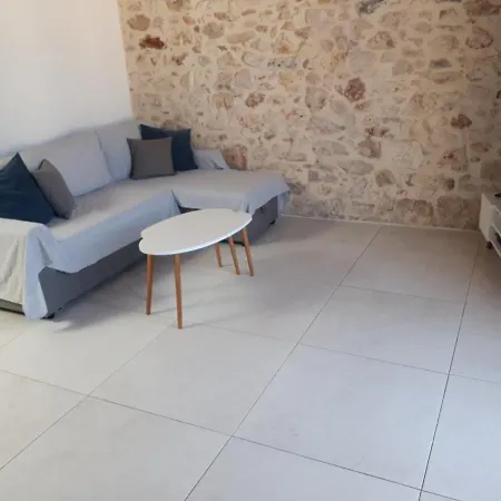 λήδα Apartment *